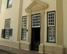 Grosvenor House, a typical Cape-Dutch styled, historical building in Stellenbosch.
